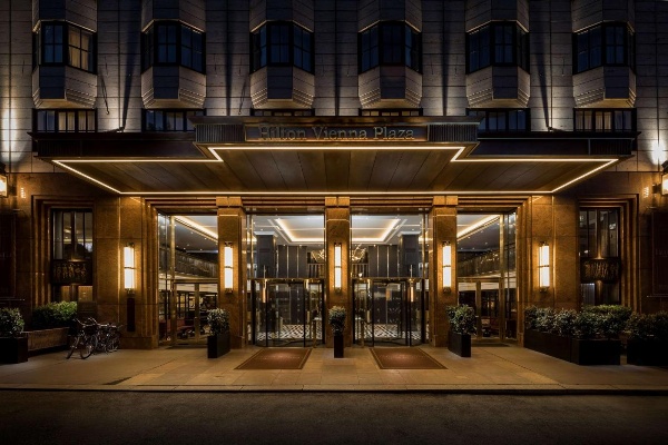 Hilton Vienna Plaza image 1