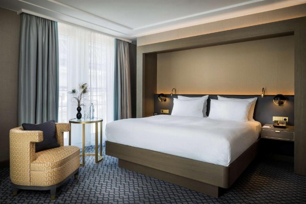 Hilton Vienna Plaza image 19