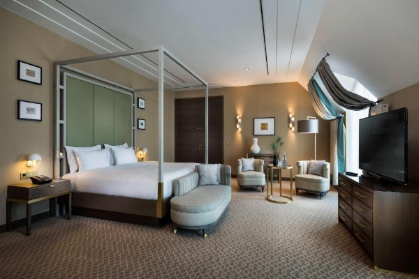 Hilton Vienna Plaza image 24